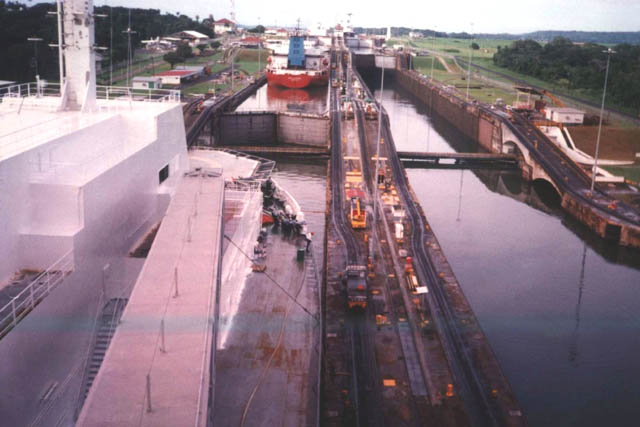 Панамский канал, 1998 г.
